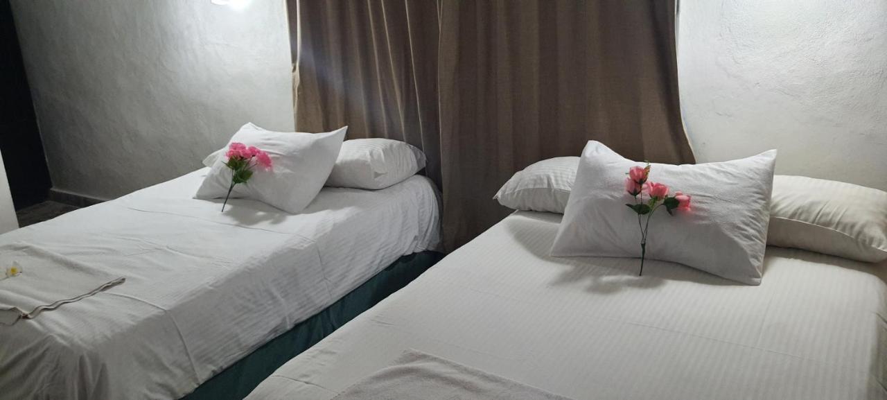 Hotel Hermanos Aguilar Cozumel Buitenkant foto