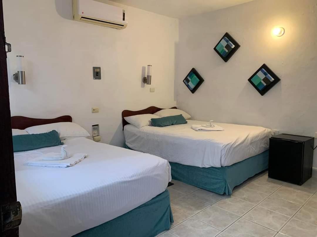 Hotel Hermanos Aguilar Cozumel Buitenkant foto