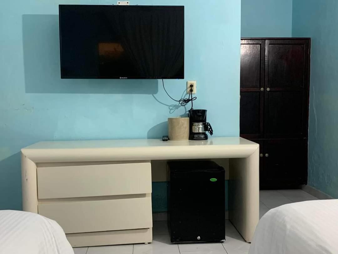 Hotel Hermanos Aguilar Cozumel Buitenkant foto