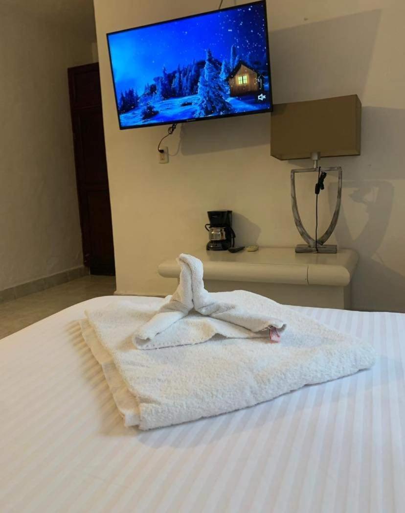 Hotel Hermanos Aguilar Cozumel Buitenkant foto